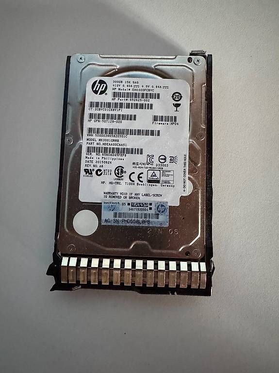Harddisks: HP 300GB SAS Festplatte – Gebraucht aus Wetzikon ZH von ItzOfficialMarco