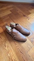 Herrenschuhe Monkstrap braun Leder getragen
