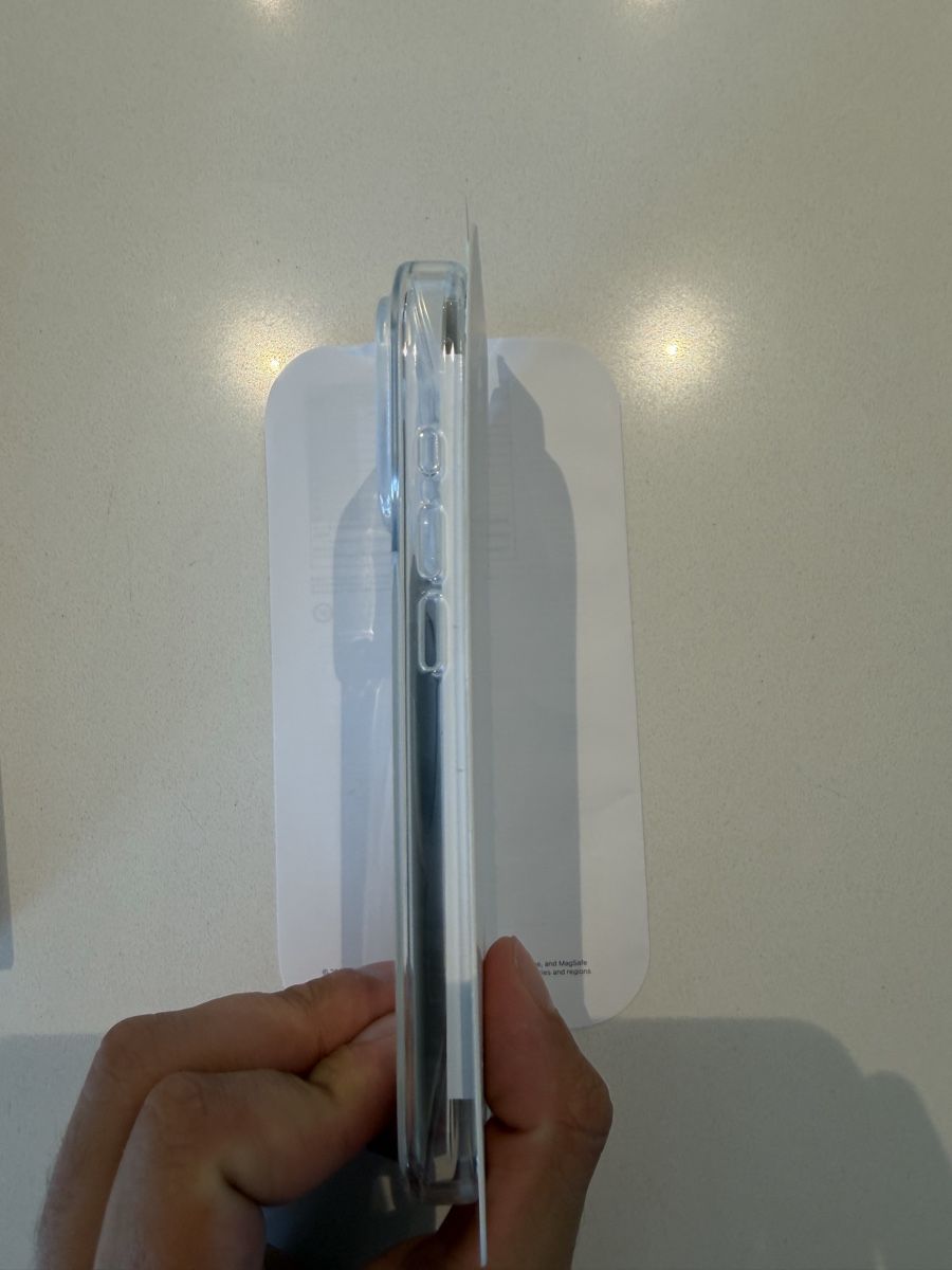 Apple Covers & Schutzfolien: IPHONE 17 PRO CLEAR CASE MAGSAFE TRANSPARENT NEW – Neu (gemäss Beschreibung) aus Nürensdorf von Floriiiiin 2