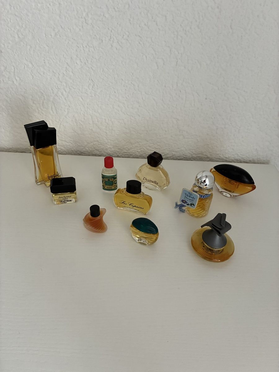 Profumi & Eau de Toilette: Parfum miniatures 10 Stück – Usato da Bergdietikon venduto da parfume