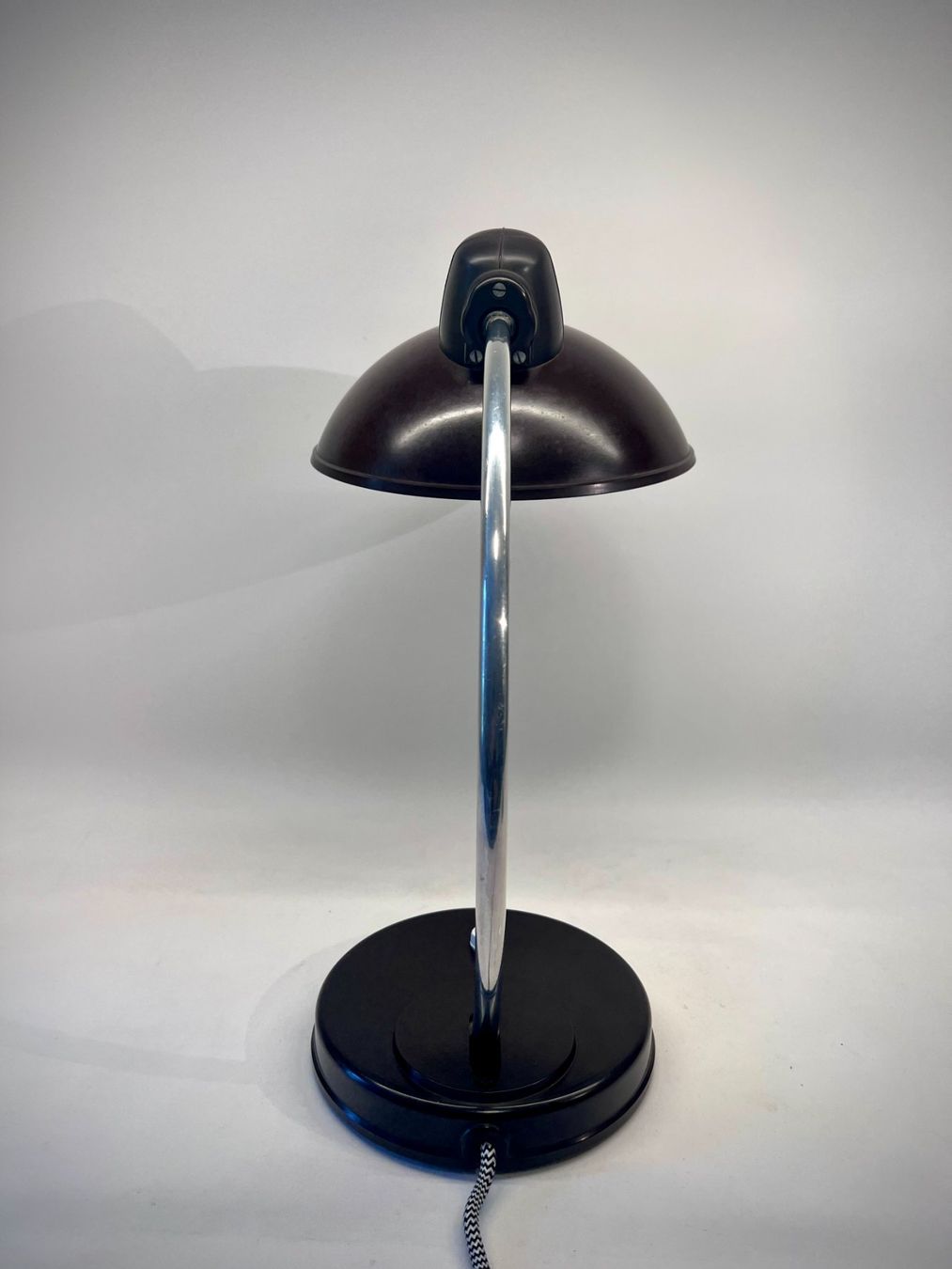 Lampade: Bauhaus Bakelit LBL Tischlampe 1950er – Usato da Männedorf venduto da MrAnderson 2