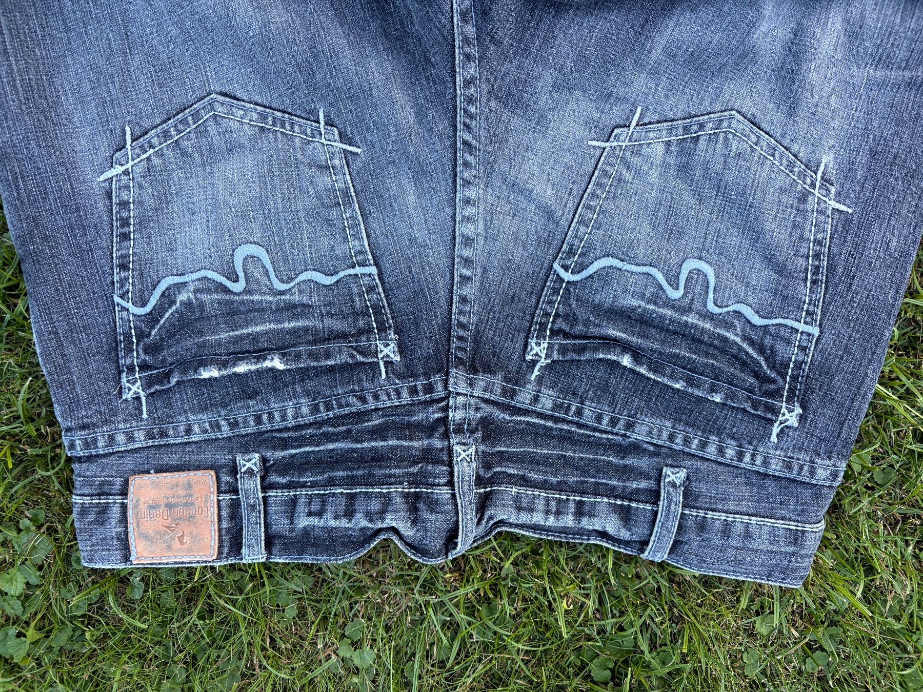 Jeans: London Bootcut denim – Usato da Gams venduto da lau_2xzh 3