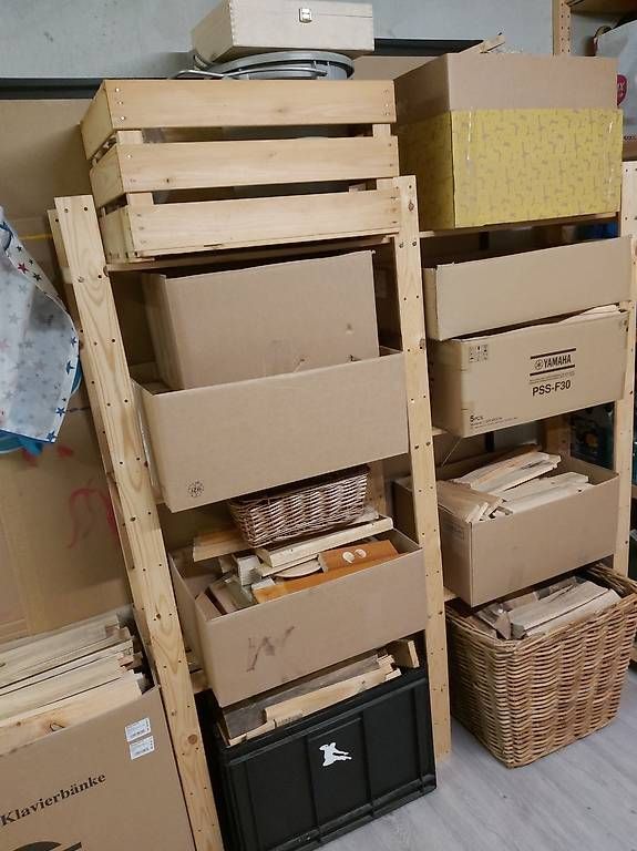 Scaffali: IKEA Holzregal massiv – Usato da Stalden (Sarnen) venduto da chr_s5xx
