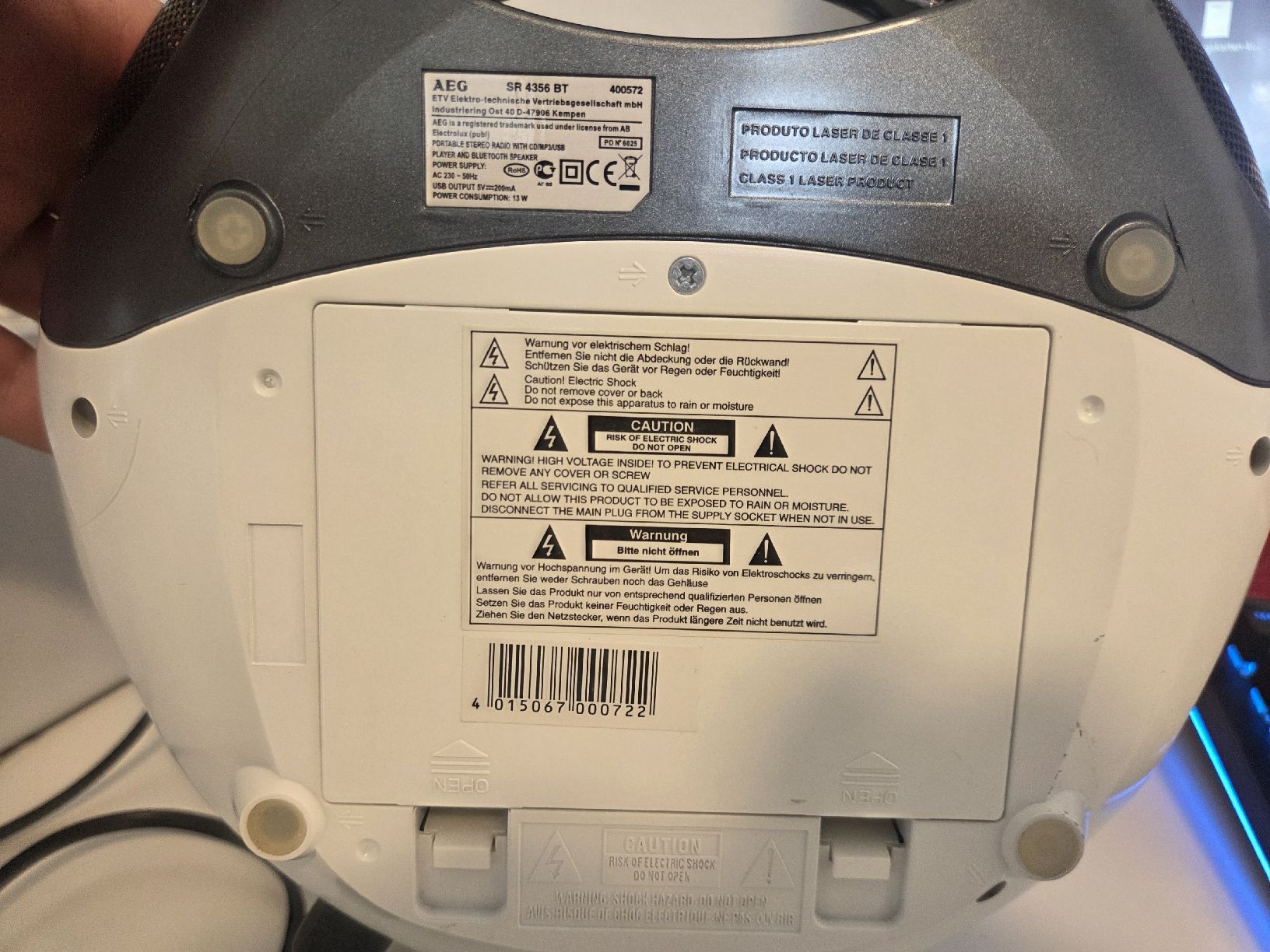 Systèmes audio & multimédias: AEG SR 4356 BT CD Player Radio mit Bluetooth gebraucht – D'occasion à Flawil par Hamdia12 7