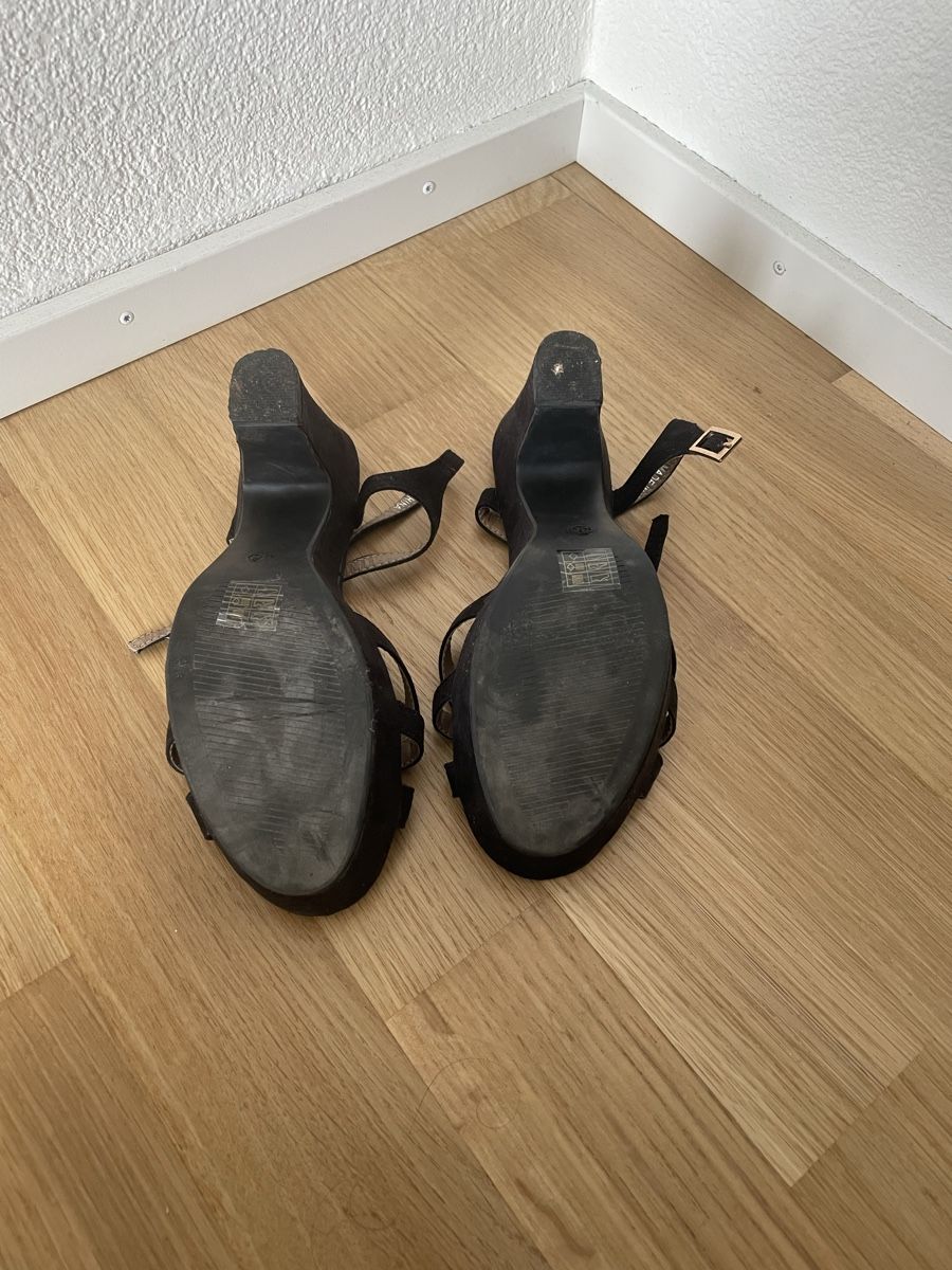 Anna Field Chaussures femmes: schwarze Absatzschuhe in Gr.36 – D'occasion à Wil SG par Miwil 2