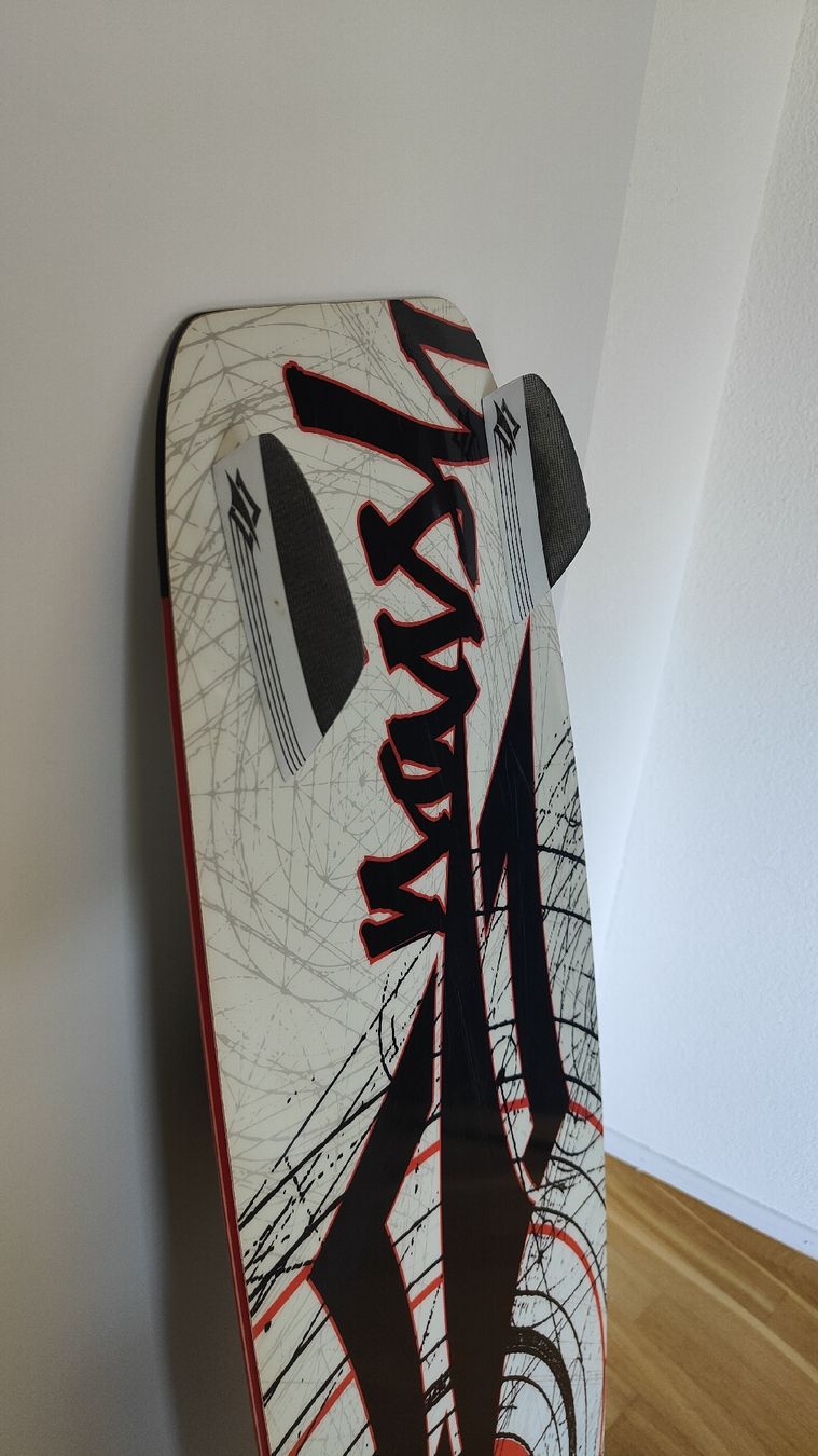Naish Aquilone: naish haze freeride kiteboard mit bindung 132/39 – Usato da Liestal venduto da Maski11 4