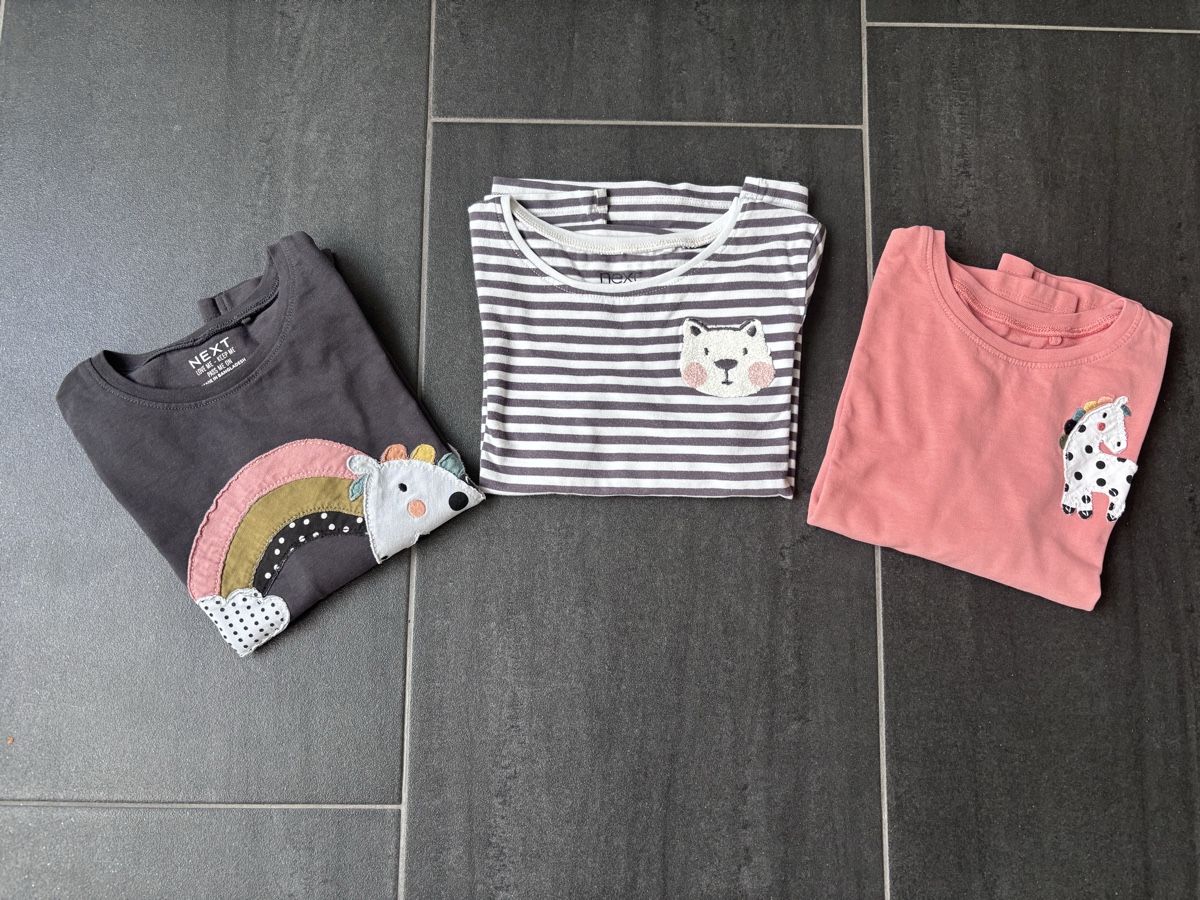 Next Kleiderpakete & -sets: Langarmshirt Next Gr. 116  – Gebraucht aus Uster von bat_f22x