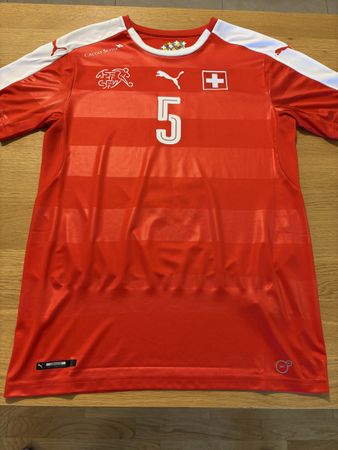 Schweiz Nati Trikot – Manuel Akanji #5 – Puma