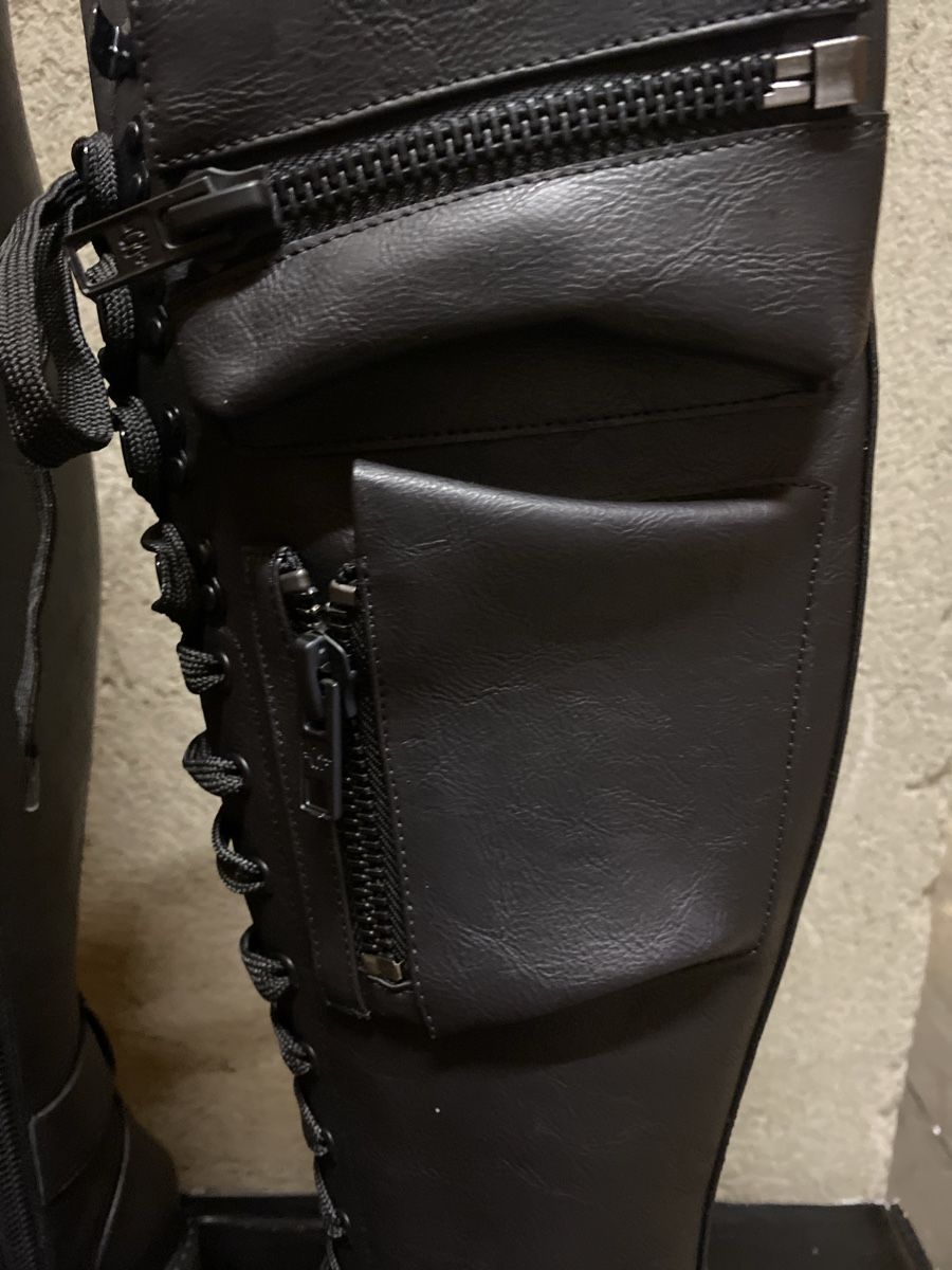 Scarpe da donna: Schwarze Schnürstiefel Combat Boots Gr. 37.5 neu – Nuovo e nell'imballaggio originale da Zürich venduto da DawaChi 9