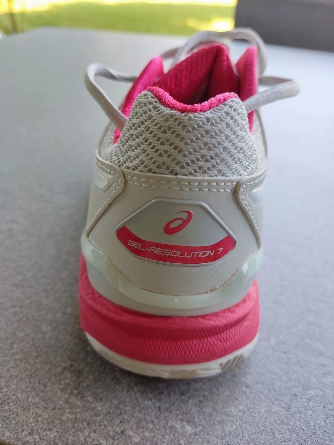 Asics Damenschuhe: asics Tennisschuhe ws. Grösse 37.5 – Gebraucht aus Neftenbach von Pesom0 5
