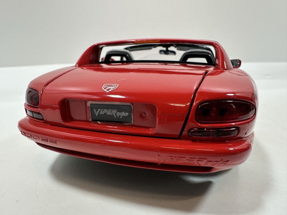 Bburago Modellautos: Dodge Viper RT/10 1:18, rot, BBURAGO – Neu (gemäss Beschreibung) aus Zofingen von rf9_x2xt 4