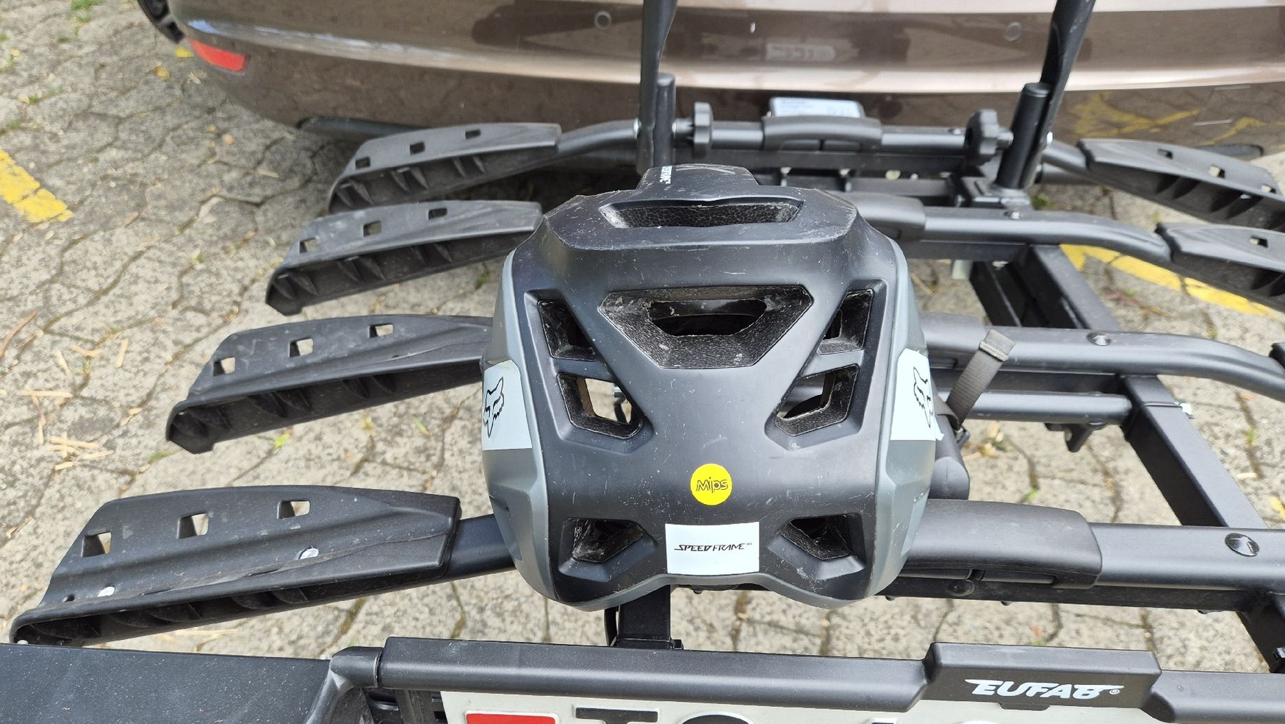 Fox Caschi: Fox helm – Usato da Embrach venduto da Jokerdownhill85.