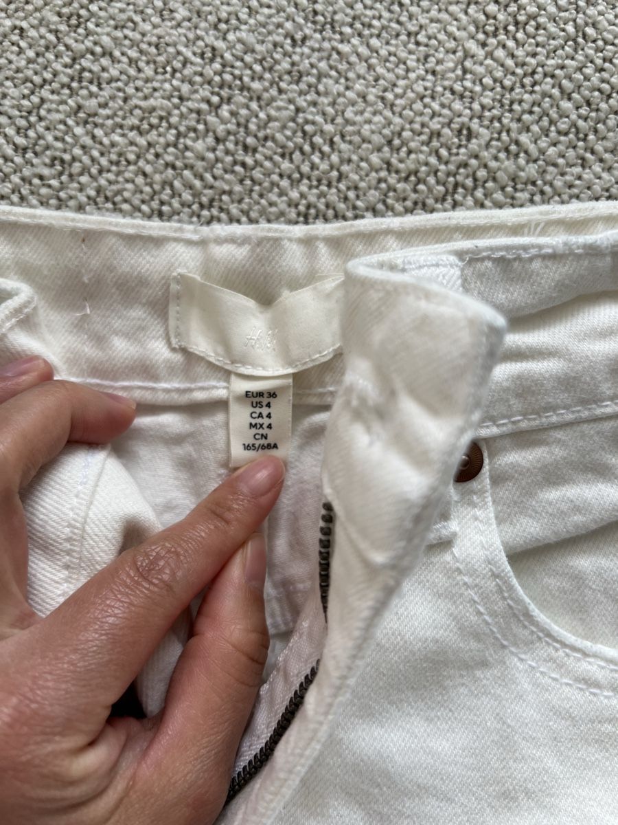 H&M Pantaloni: H&M white short size 36 – Usato da Zürich venduto da dor_9l9g 4