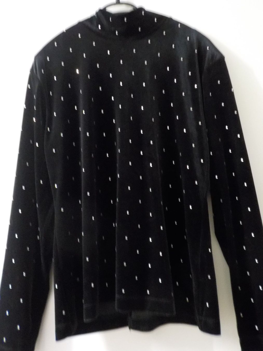 H&M Maglioni & Felpe: Schwarzes Samtoberteil mit Strass, XL (57a) – Usato da Muri b. Bern venduto da Silberdolphin