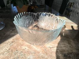 Grosse Glasschale strukturiert transparent Ø 26 cm Höhe 14cm