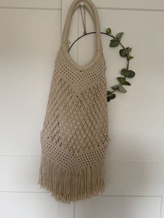 Sac filet crocheté beige franges boho