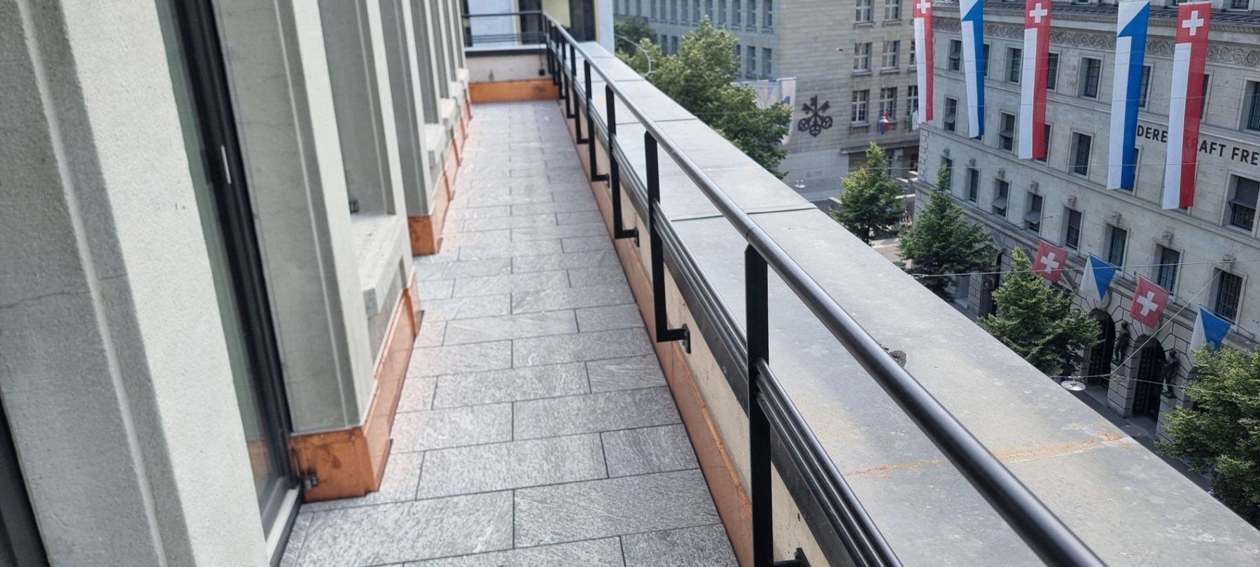 Rivestimenti per pavimenti: RESTPOSTEN Gartenplatten Granitplatten ONSERNONE 3 cm Bahnen – Nuovo (secondo la descrizione) da Thalwil venduto da Qualitaetdesign 2