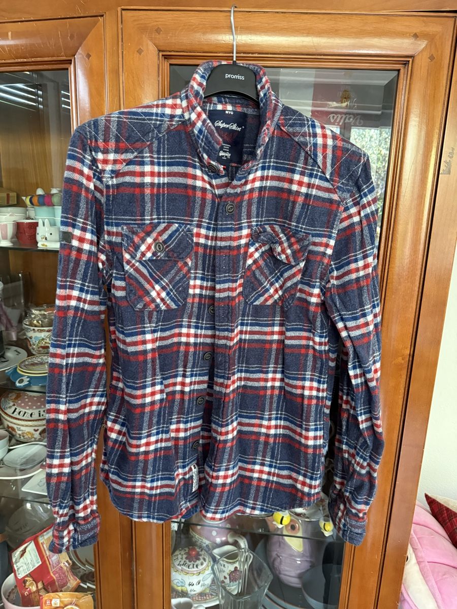 Hemden: Superdry shirt M – Gebraucht aus Mendrisio von ketolin
