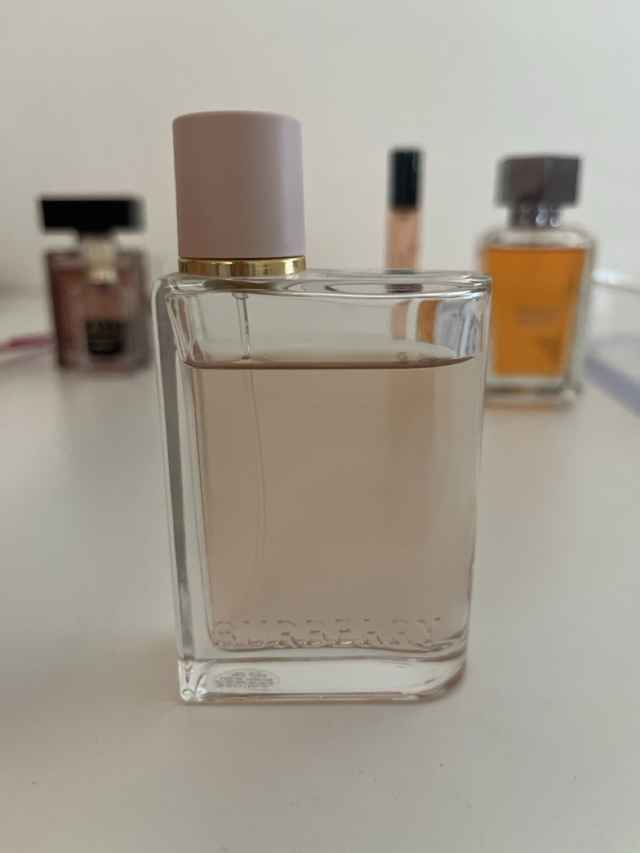 Burberry Parfums & Eau de Toilette: Burberry Her 50ml eau de Parfum – D'occasion à Baar par Fango