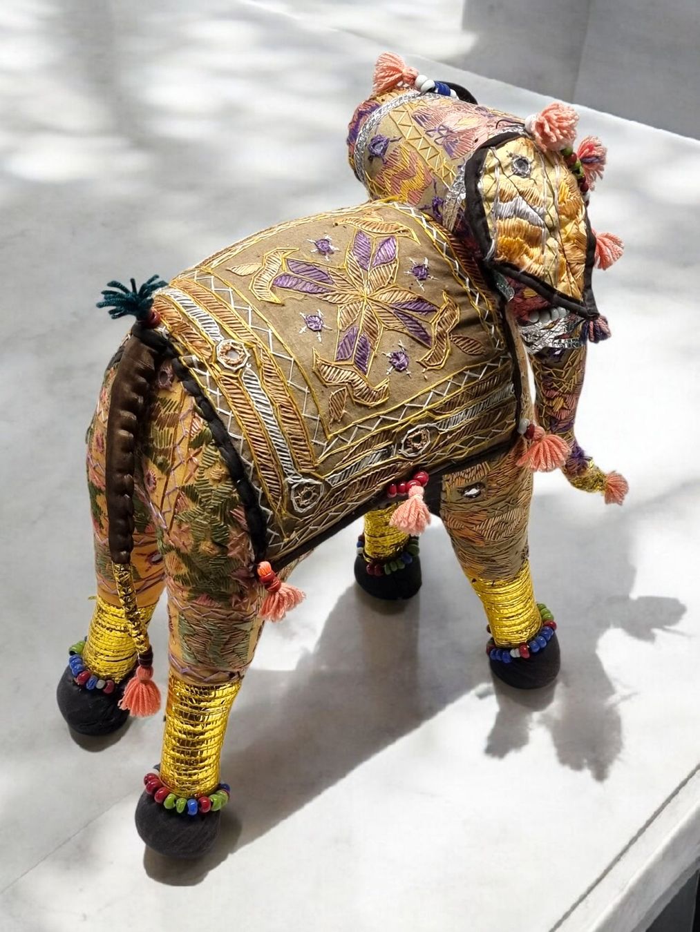 Figuren: Elefanten im Rajasthani Indian-Stil – Gebraucht aus Zürich von Pinogaudio 4