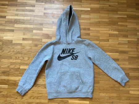 Nike SB Grey Hoodie 116-122cm 6-7J