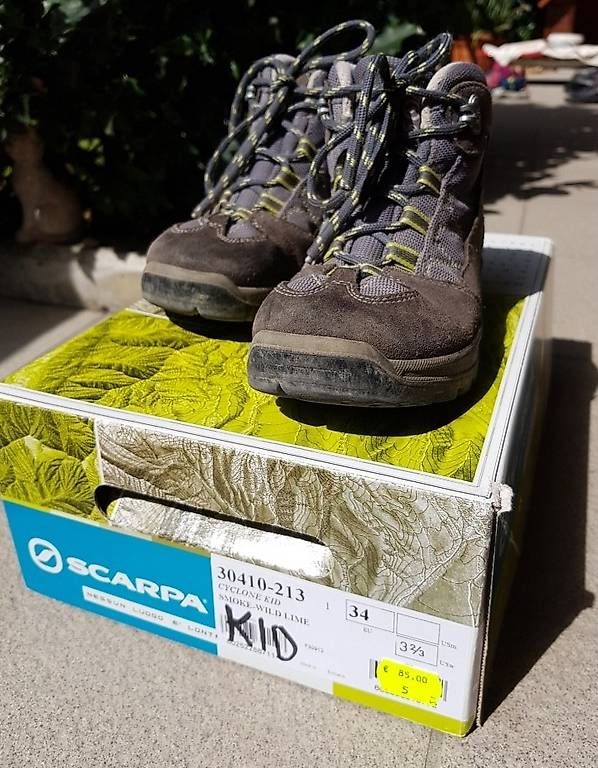 Scarpa Chaussures hommes: Scarponcini da trekking, marca Scarpa, n34 – D'occasion à Balerna par cri_7ghl