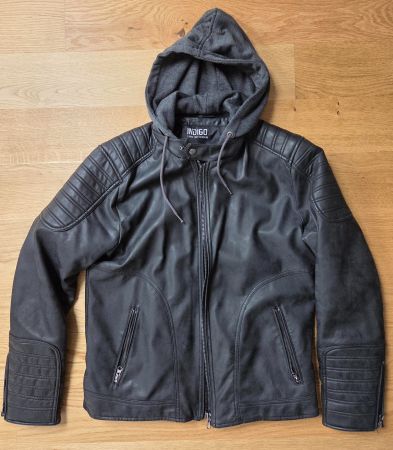 Coole Lederjacke im Biker-Look mit Kapuze