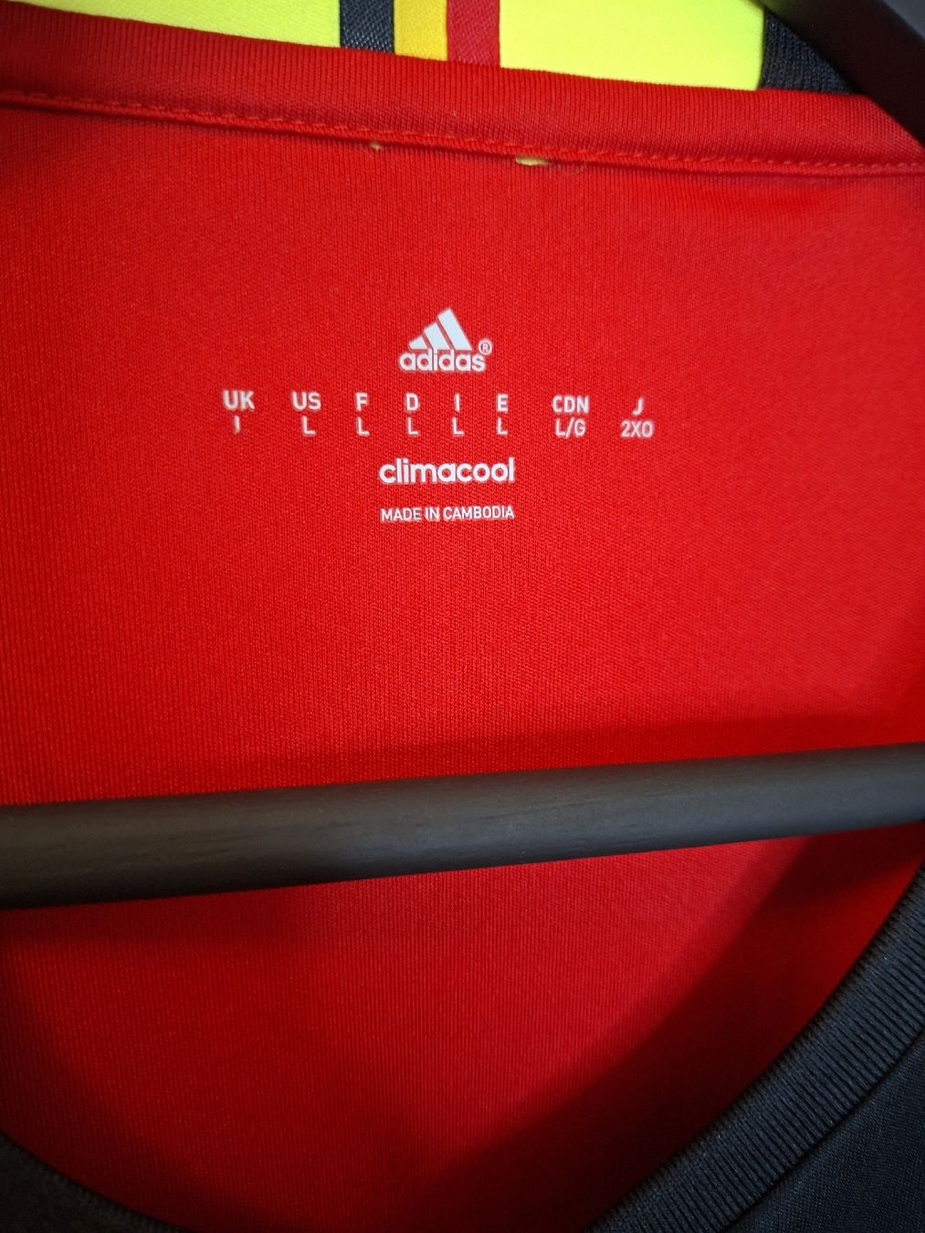 Adidas Canottiere & Pantaloni: Original Belgium 2016-17 Home Trikot – Nuovo (secondo la descrizione) da St-Léonard venduto da SwissDealsJersey 2