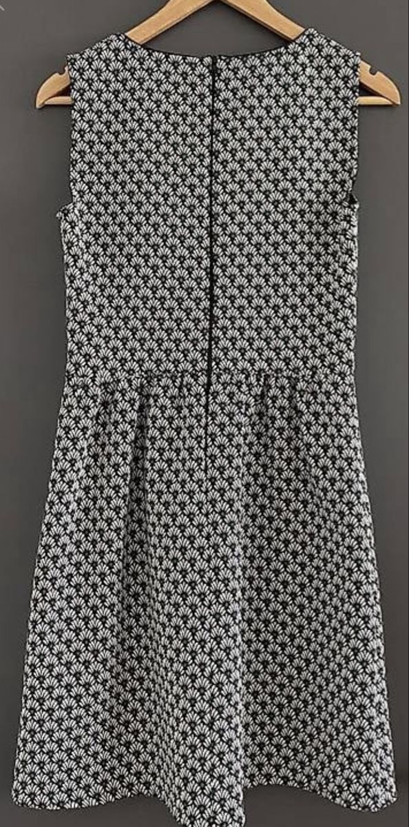 Nafnaf Vestiti: Kleid mit Blumenmuster – Usato da Embrach venduto da ale_v5qn 3