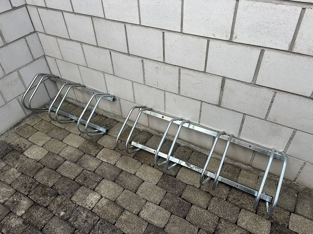 Cavalletti per biciclette: Veloständer 3 / 2  – Usato da Lausen venduto da ragde01 1