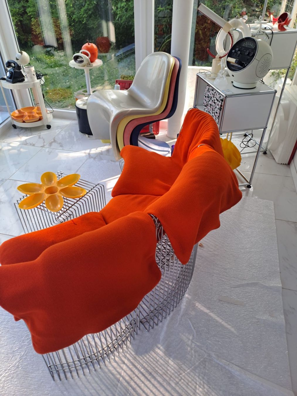 Set di tavolo e panche: Verner Panton Pantonova – Usato da La Neuveville venduto da austinpowers70 3