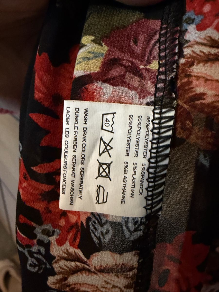 Arte internazionale: Kimono Damen Blumenmuster schwarz Polyester Elastan – Usato da Frenkendorf venduto da lrhggrty 1