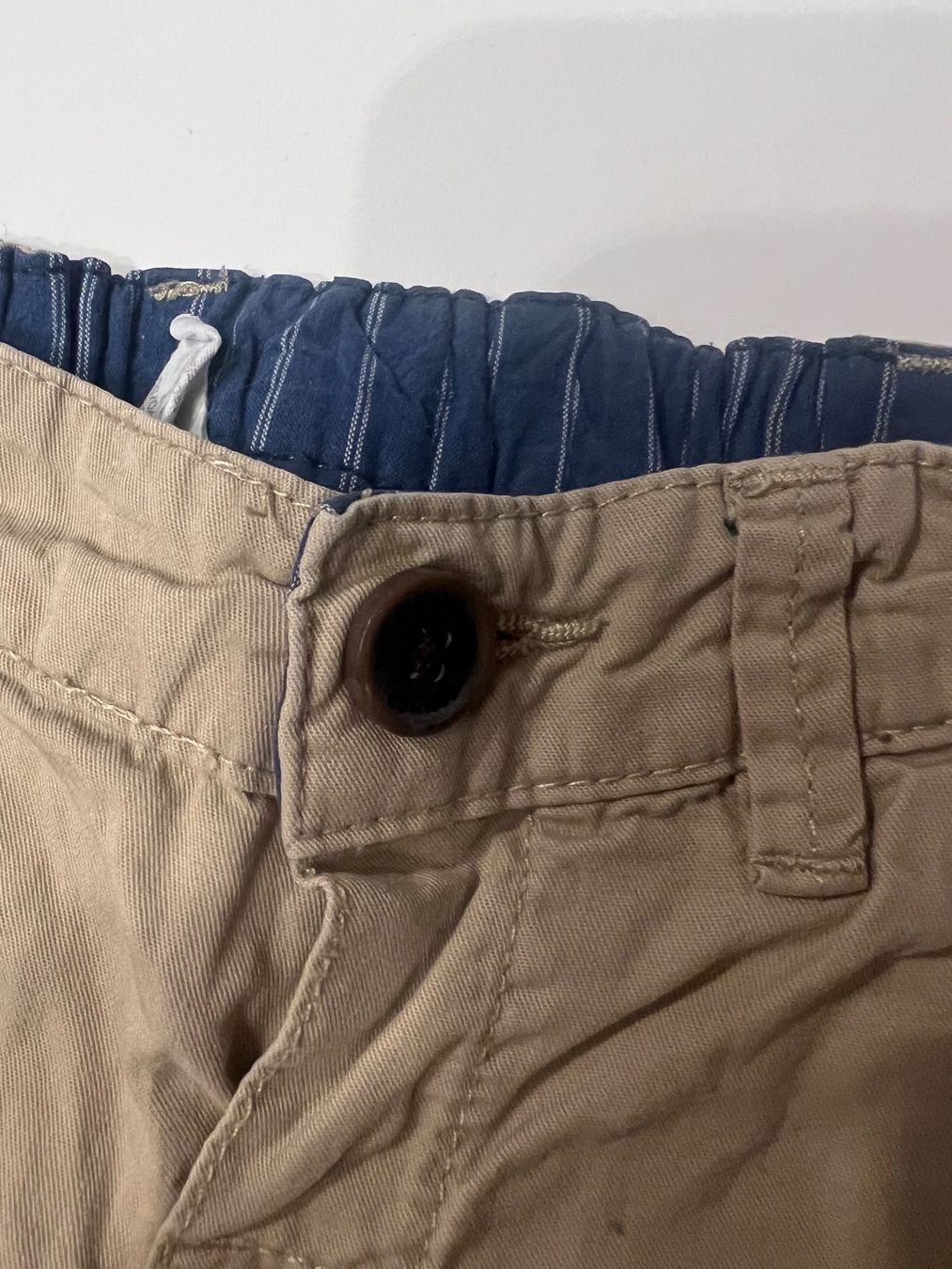 H&M Pantaloni: H&M SHORTS REHBRAUN GR 92 – Usato da Basel venduto da theo-g77 1