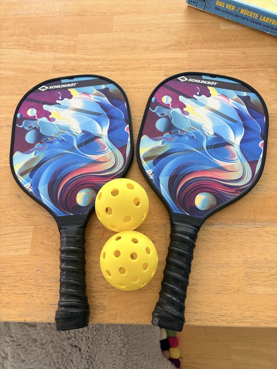 Racchette: Pickleball mit 2 Bällen und 2 Schlagern  – Nuovo (secondo la descrizione) da Binningen venduto da chr_g6n2
