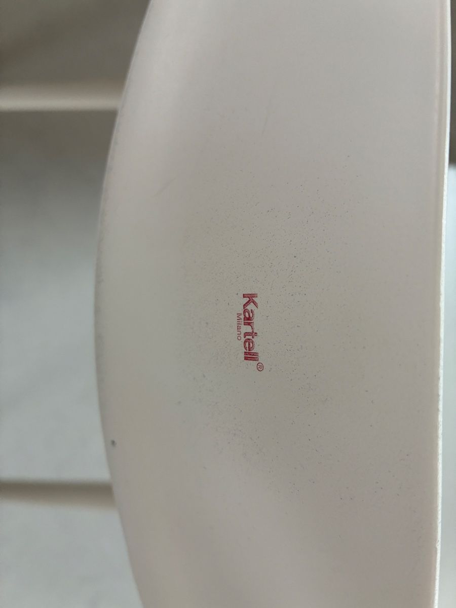 Kartell Chaises: 4x Kartell Stuhl weiss – D'occasion à Courtaman par celien.berthold 4