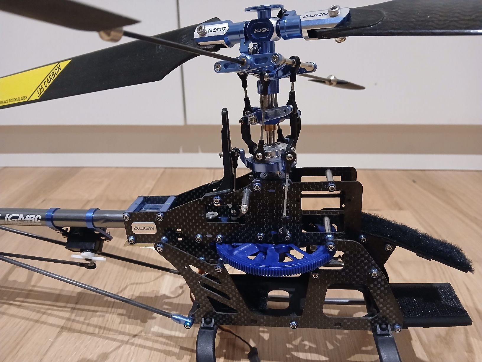 Align RC Kits de montage: Align T-Rex 450 – Défectueux à Männedorf par Simonthings