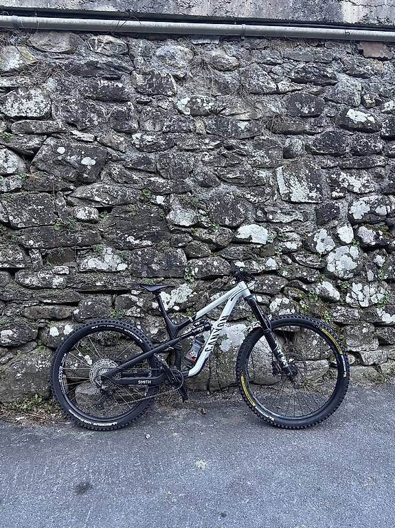 Vélos: Canyon Spectral AL 29 – D'occasion à Faoug par jeb_9r7f 2