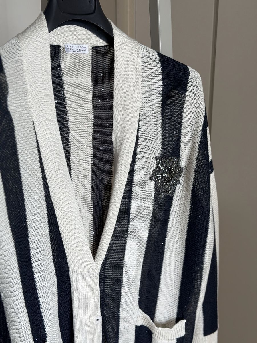 Brunello Cucinelli Tops: Brunello Cucinelli Sequin Cardigan – Neu (gemäss Beschreibung) aus Meilen von myc_h9kw 1