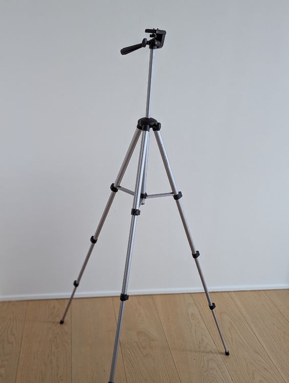 König & Meyer Treppiedi & Teste: Konig KN-TRIPOD21 tripod aluminium 1m30cm – Usato da Zürich venduto da NICKDUSS