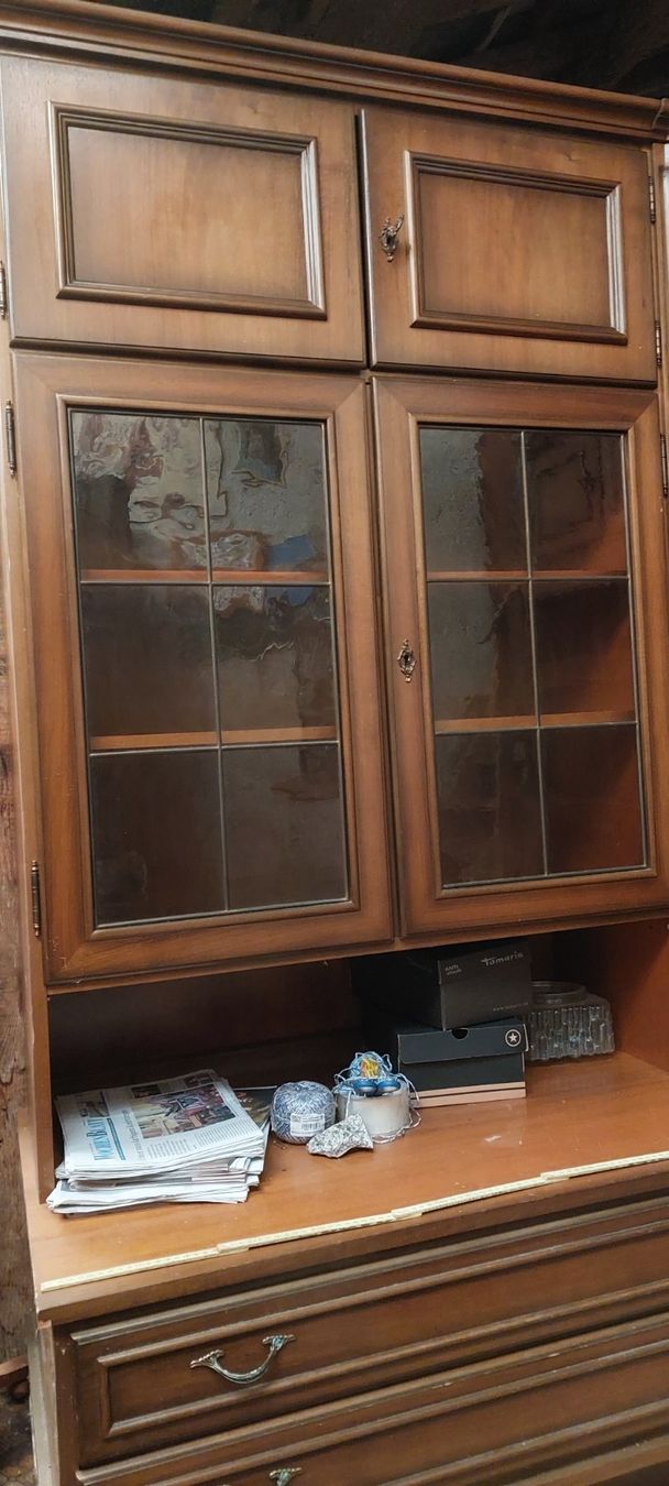 Credenze: Eckschrank, Buffetschrank, Massivholz, – Usato da Brislach venduto da ericCH 1