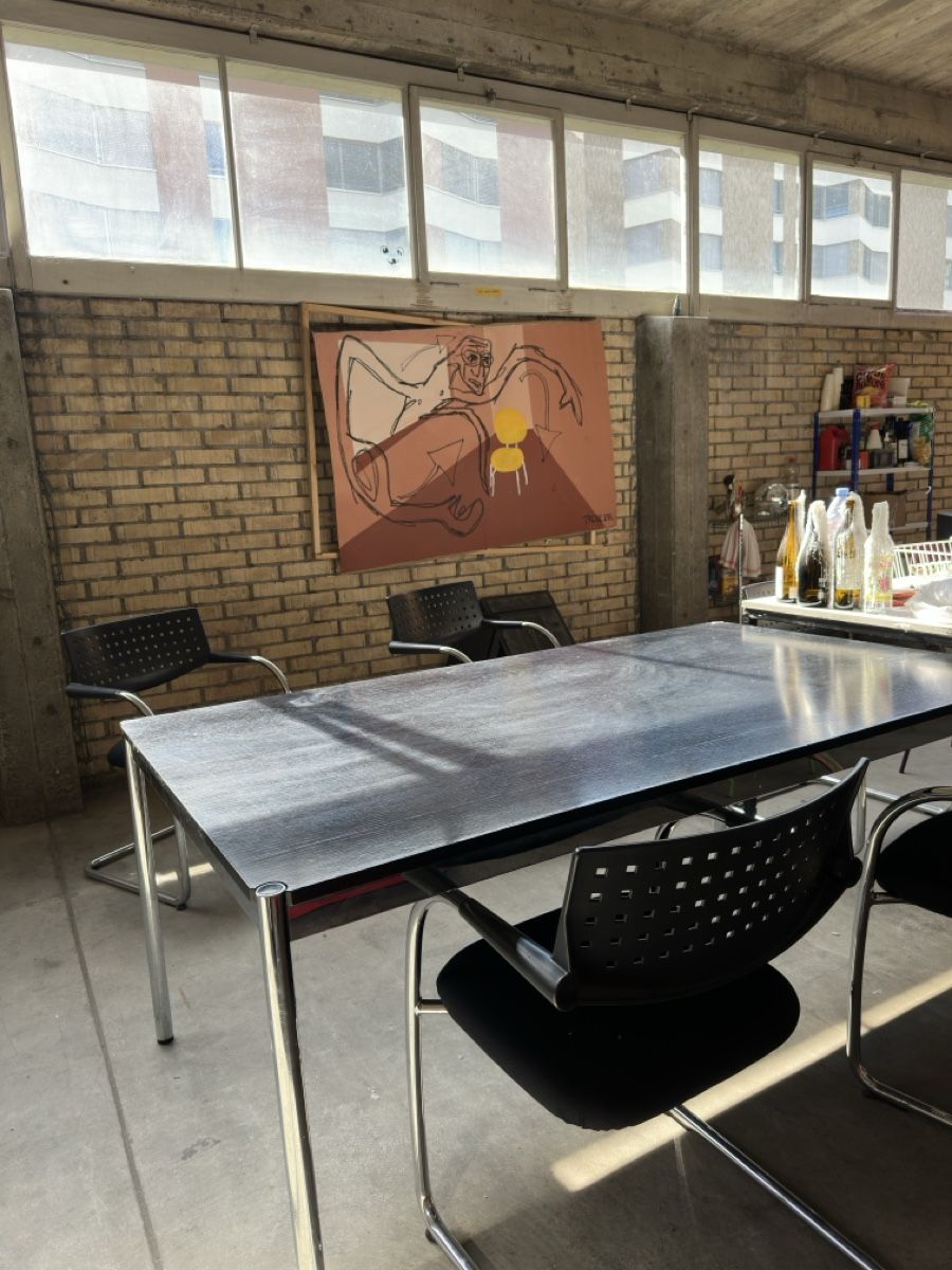 Scrivanie: USM Schreibtisch Schwarz 175x100 – Usato da zürich venduto da matro95