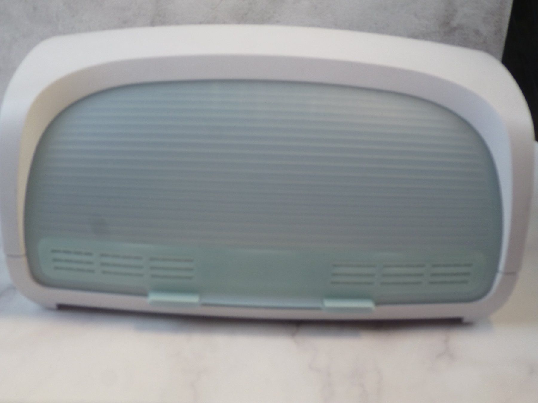 Contenitori & Simili: Original Tupperware BreadSmart mit ausziebar Schneidebrett – Usato da Nassenwil venduto da ric_55ql