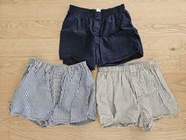 3 Uniqlo Boxershorts gestreift und gepunktet M guter Zustand