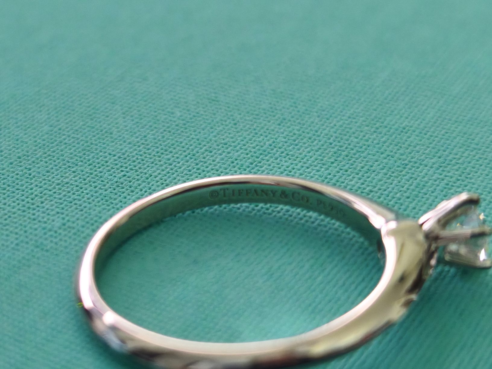 Tiffany & Co. Anelli: Tiffany Solitaire Diamant Ring – Nuovo (secondo la descrizione) da Kreuzlingen venduto da dad_9x7b 6