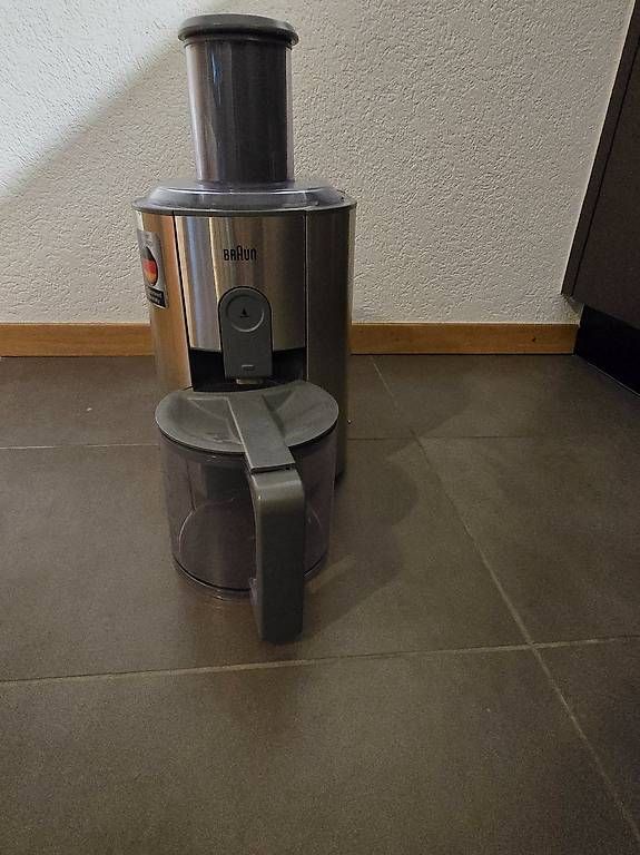 Appareils de cuisine: Centrifugeuse BRAUN – D'occasion à Yverdon-les-Bains par flo_vs7g 1