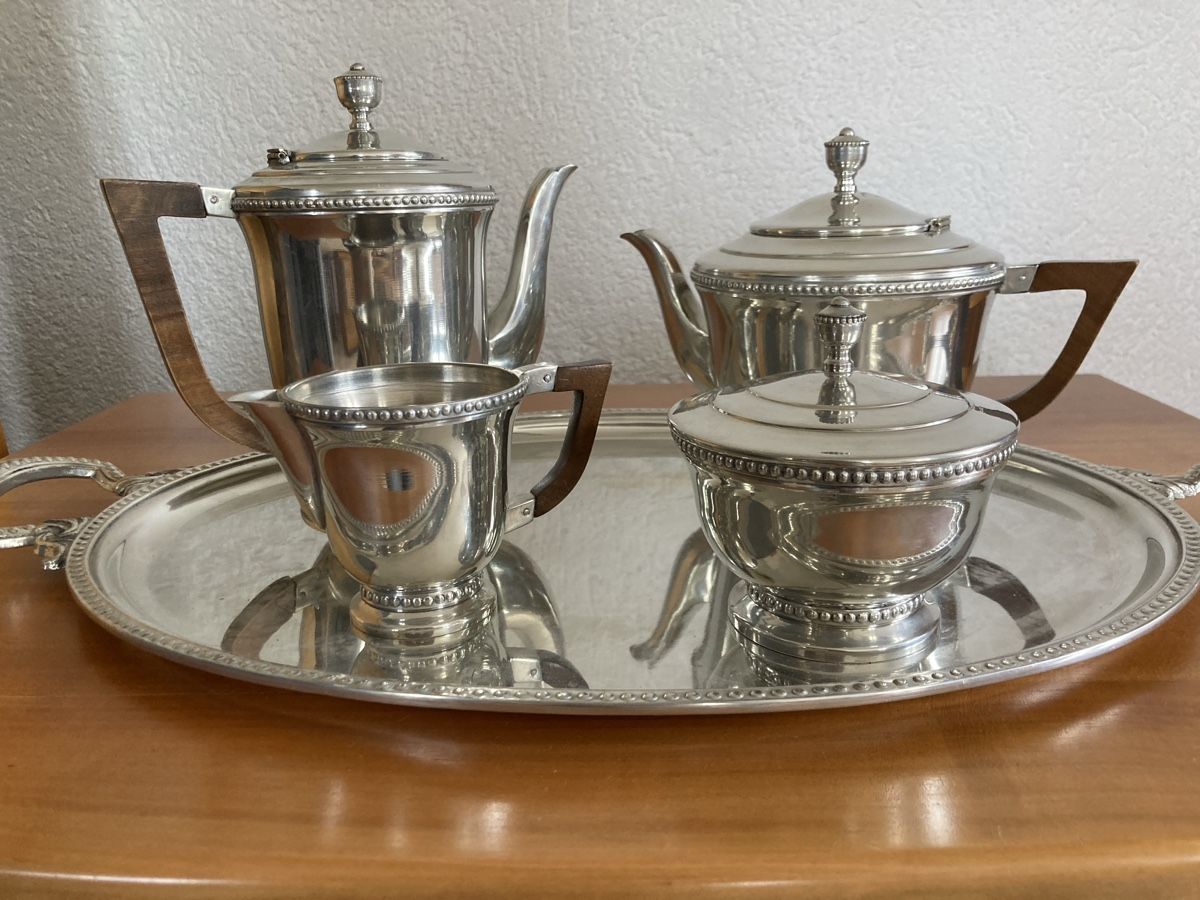 Set di piatti: Service à thé et café – Usato da Mont-sur-Rolle venduto da ann_d868