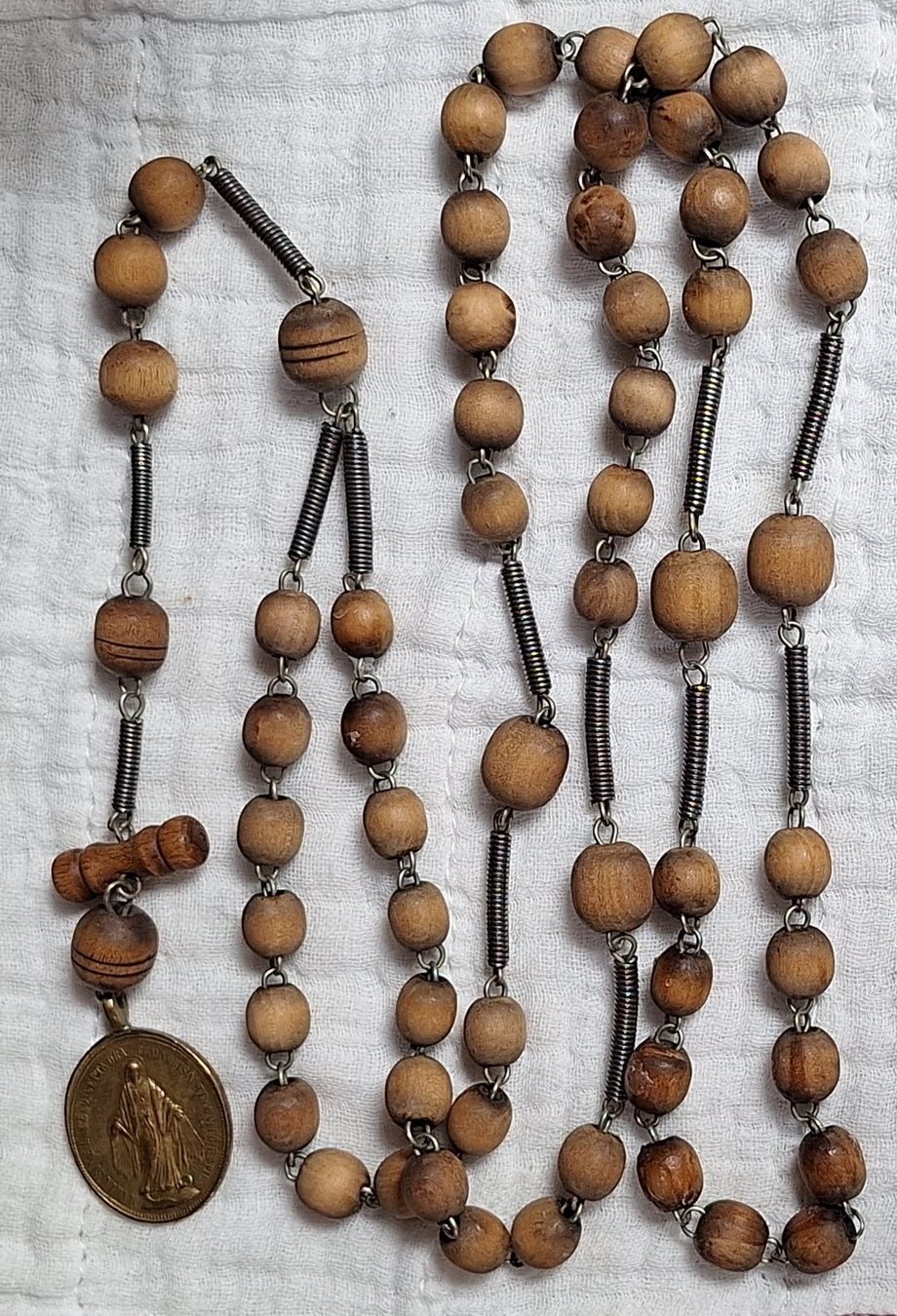 Altri gioielli: Rosenkranz  mit Holzkugeln Vintage – Usato da Oberriet SG venduto da Atir47 5
