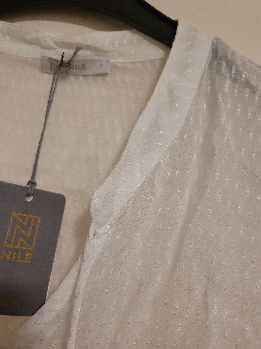 Nile Blusen: nile bluse, neu, gr S, weiss – Neu und originalverpackt aus Luzern von Ami-be 1