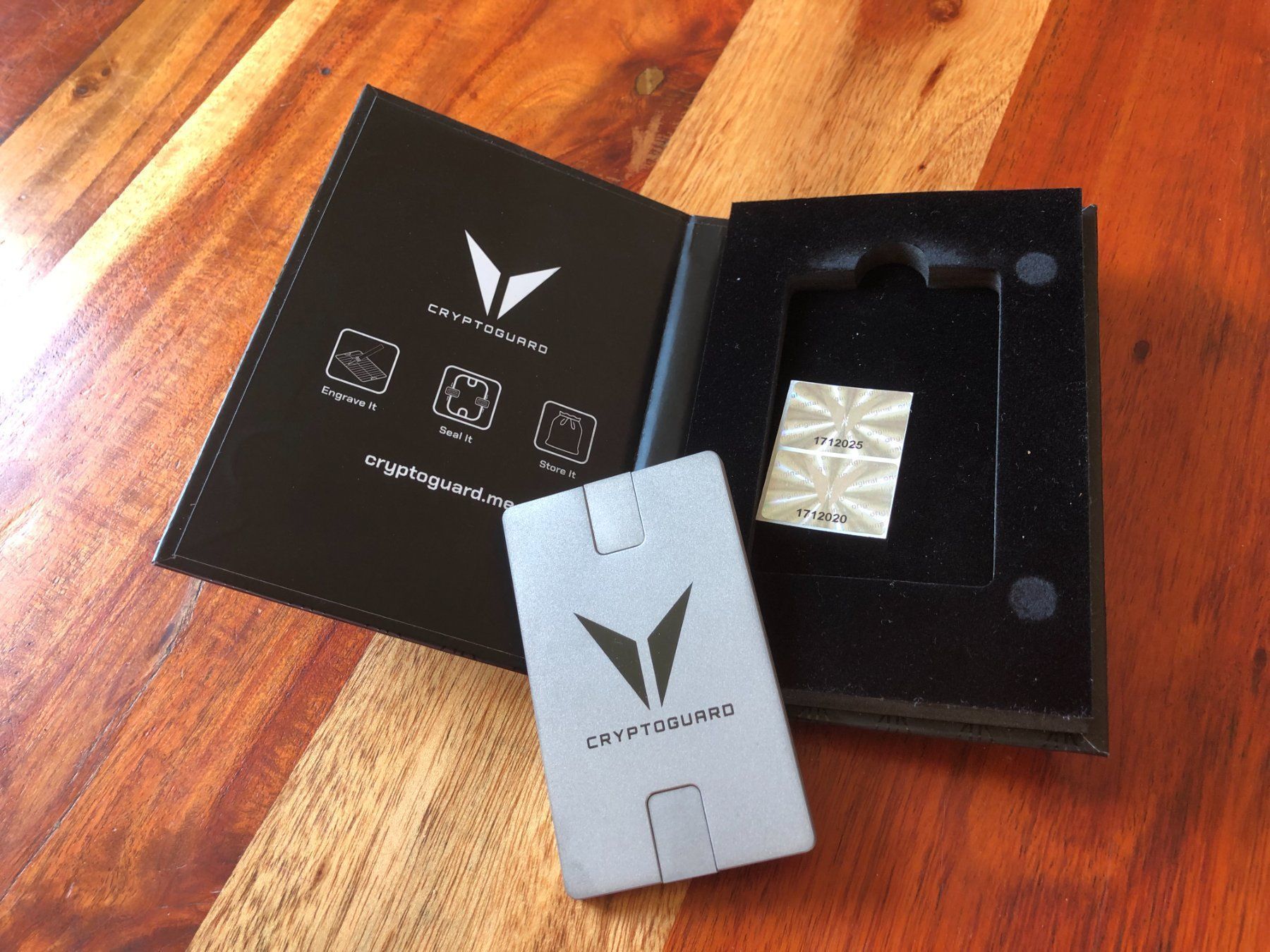 Coin Miner: Crypto Guard: Secure your private keys on Titanium! (single) – Neu und originalverpackt aus Thun von slicebice 5