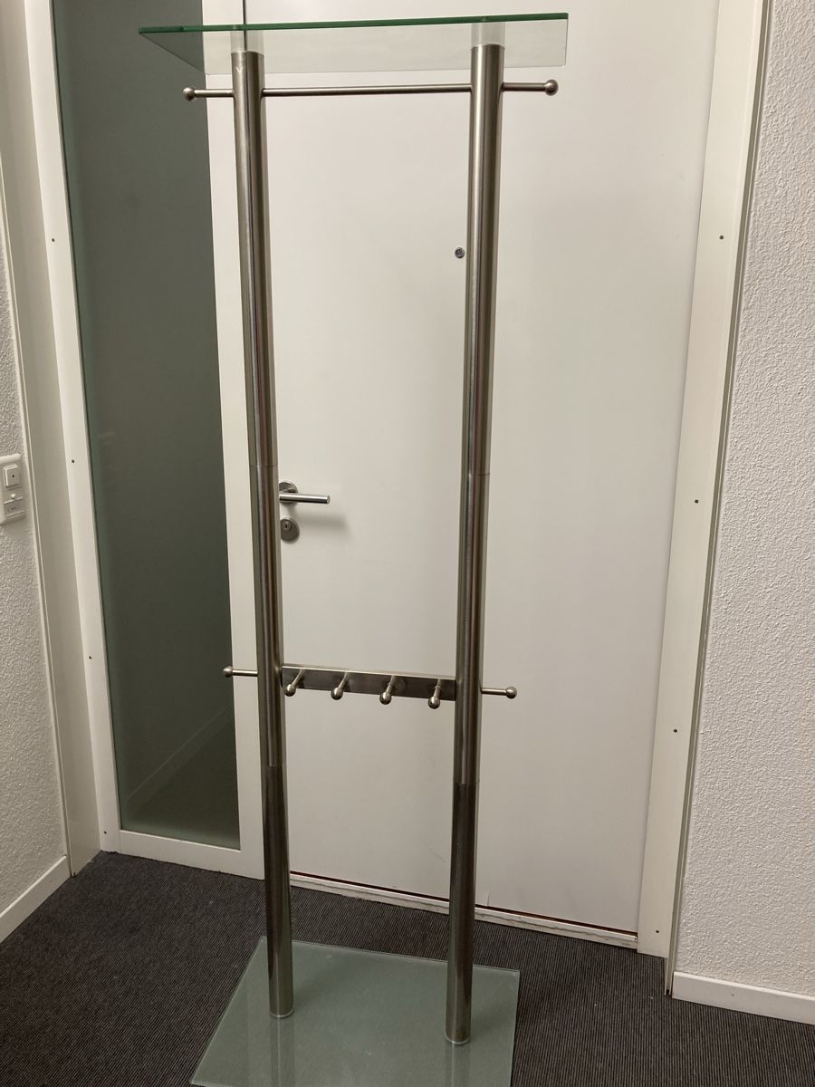 Guardaroba: Garderobe aus Metall und Glas – Nuovo (secondo la descrizione) da Holzhäusern ZG venduto da DoroW